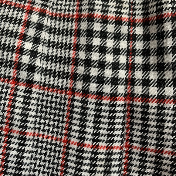 Vintage 90’s plaid pleated uniform skirt - Picture 2 of 4